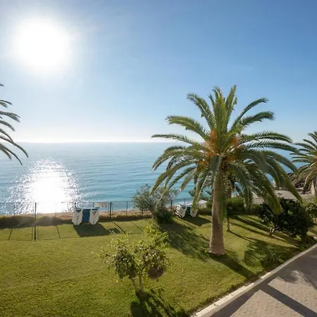 Tuhillo 2F Menyber Apartment Nerja Exterior photo
